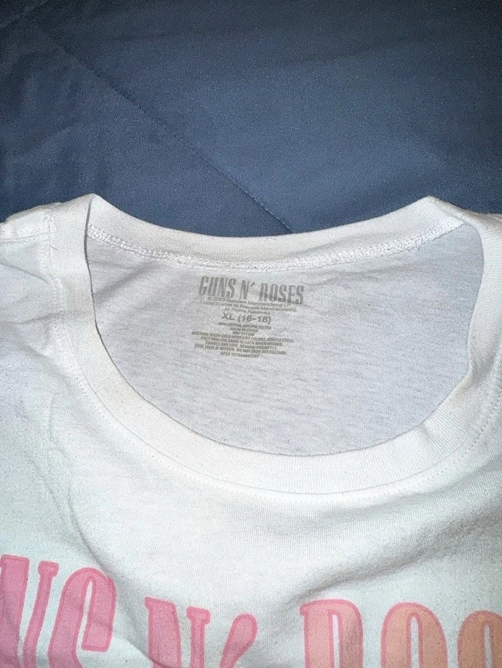 2 Guns n Roses tees - Picture 2 of 4
